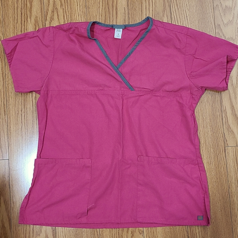 Remedy V-Neck Nursing Scrub